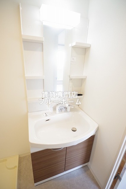 洗面設備　独立洗面台あります！