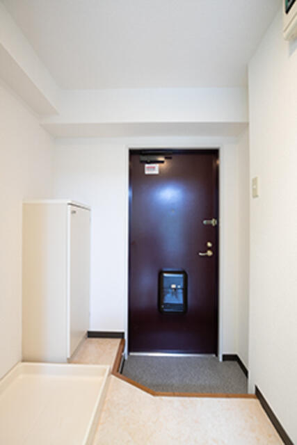 玄関　※写真は同タイプ住戸です。