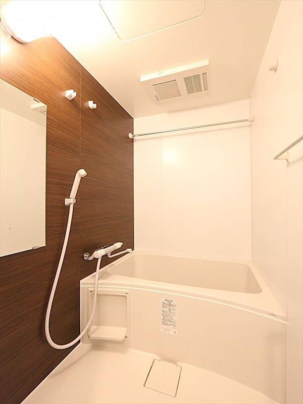 バス・シャワールーム　バスルーム