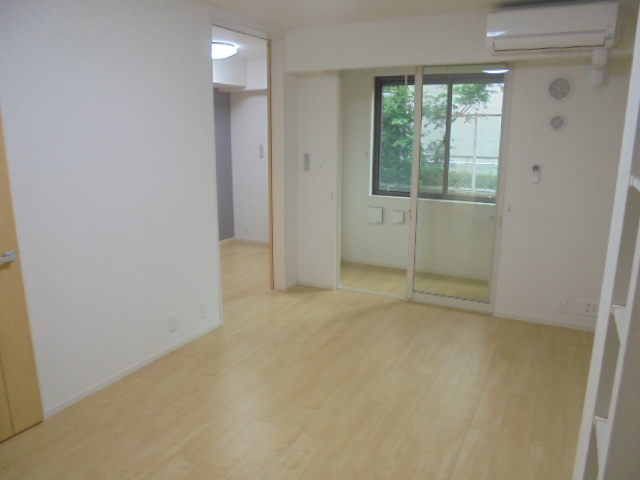 居室・リビング　同タイプ写真