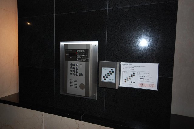 エントランス　清潔なエントランスです