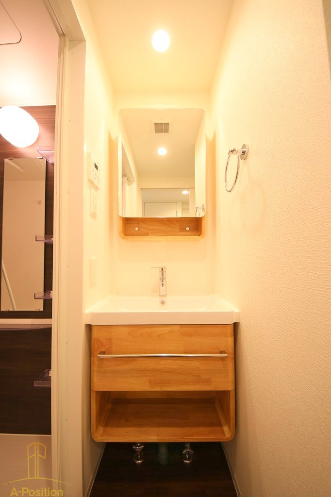 洗面設備　セレニテ天満橋アリア