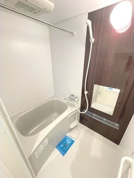 バス・シャワールーム　お風呂です