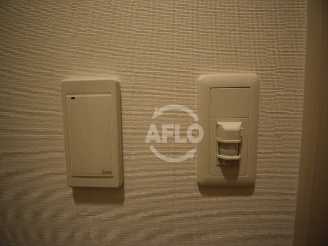 その他設備　アーバネックス北堀江II　人感センサーライト・セキュリティ