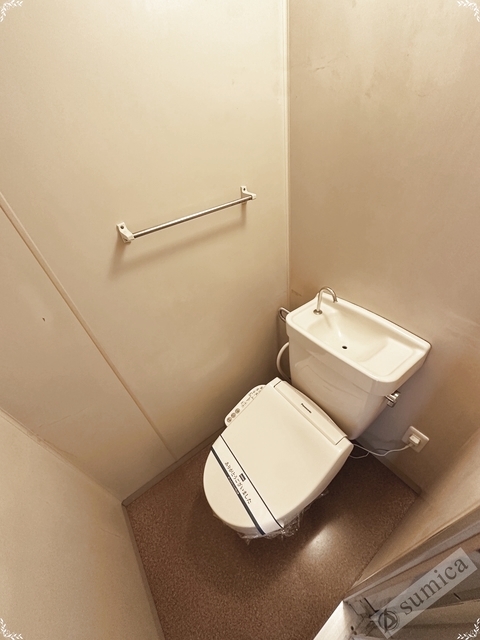トイレ　温水洗浄便座付き♪♪※３１６号室の室内写真