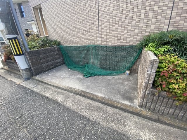 その他　ゴミ捨て場（その他）まで10m