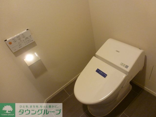 トイレ　Hタイプ2013年11月撮影 同タイプ608号室の写真です。