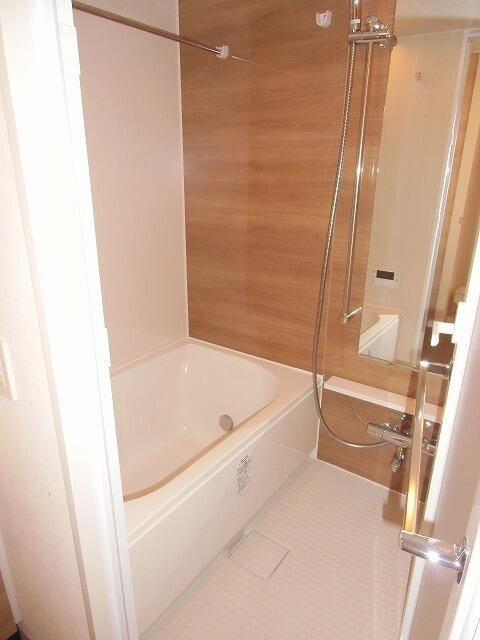 バス・シャワールーム　別タイプ部屋　参考写真です