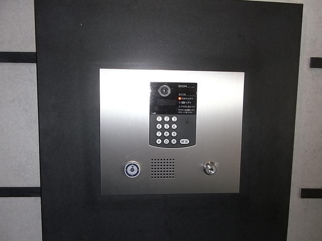 セキュリティ　安心のオートロック付