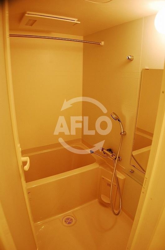 バス・シャワールーム　ドゥーエ立売堀　浴室換気乾燥暖房機付バスルーム