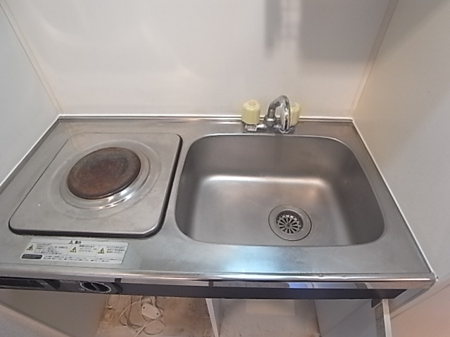 キッチン　安心・安全の電機コンロです。