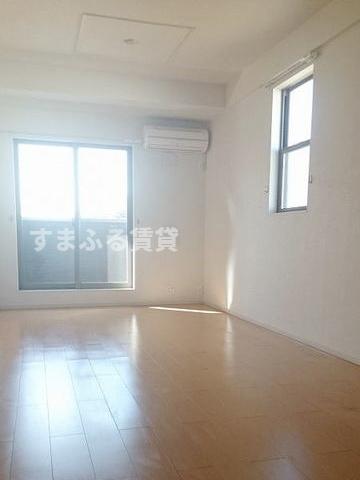 居室・リビング　同仕様　同施工会社　リビング