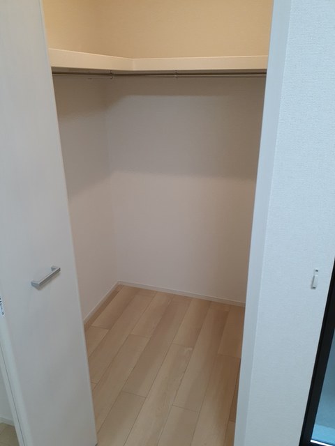 収納　ウォークインクローゼット