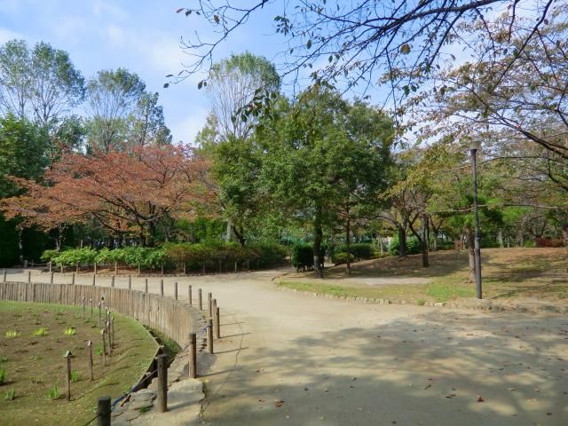 公園　しょうぶ公園（公園）まで350m