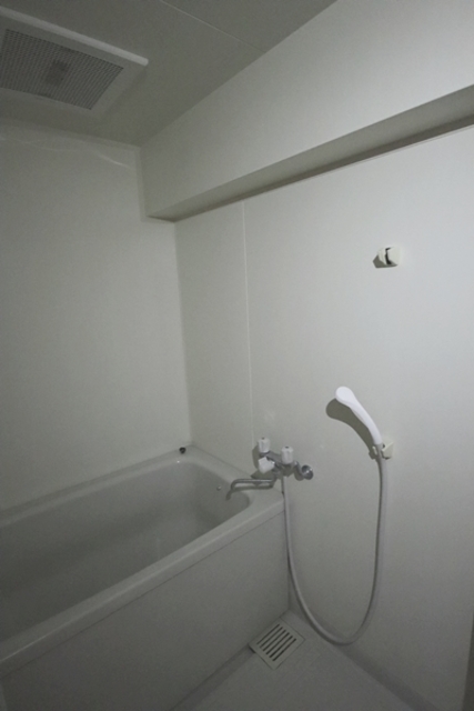 バス・シャワールーム　※同物件別部屋参考写真