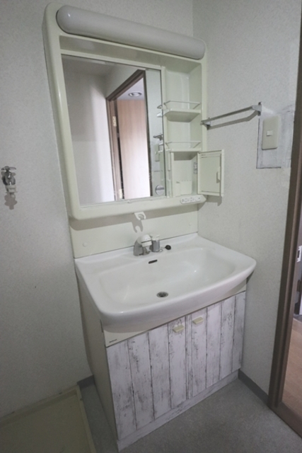 洗面設備　※同物件別部屋参考写真
