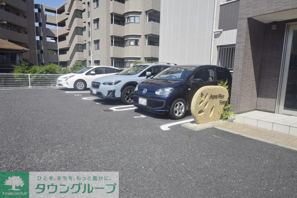駐車場　駐車場