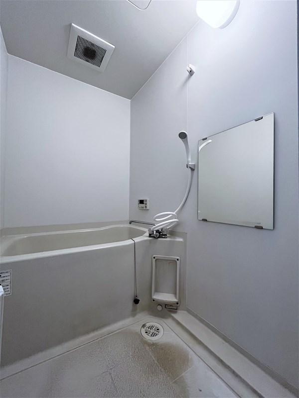 バス・シャワールーム　同物件別部屋