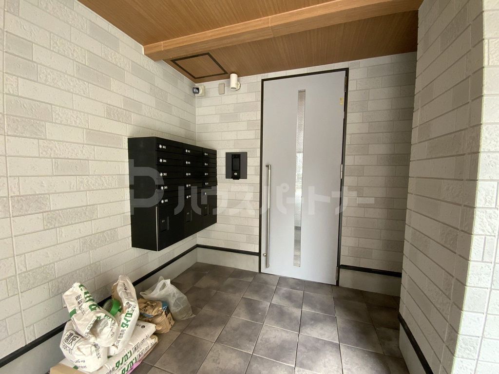 エントランス　エントランス