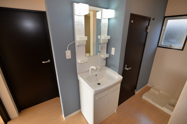 洗面設備　忙しい朝には欠かせない洗面所です
