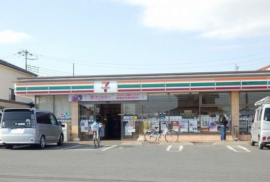 コンビニ　セブンイレブン（コンビニ）まで450m