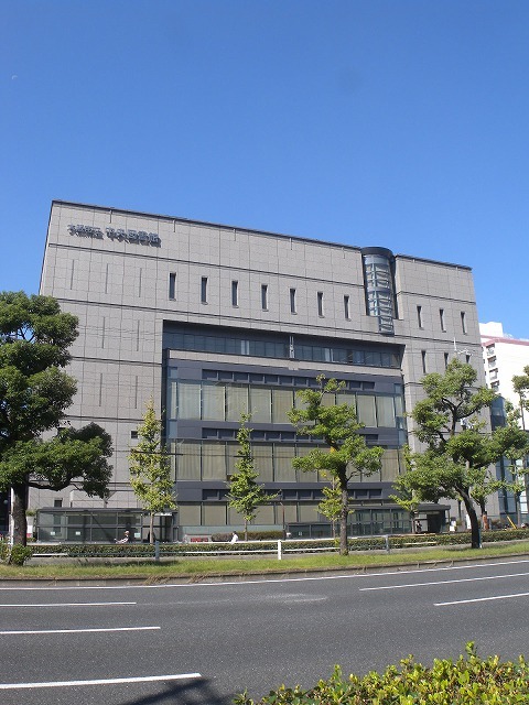 図書館　西区図書館（図書館）まで500m