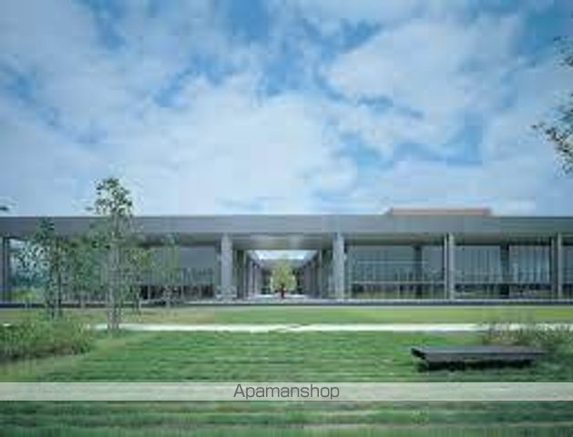 図書館　福井県立図書館（図書館）まで1000m