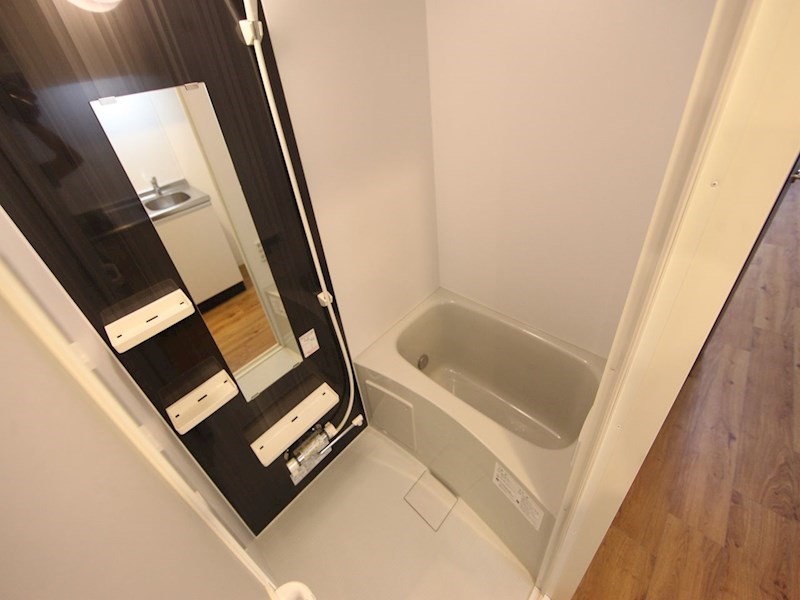 バス・シャワールーム　追い焚き・オートバス機能付お風呂