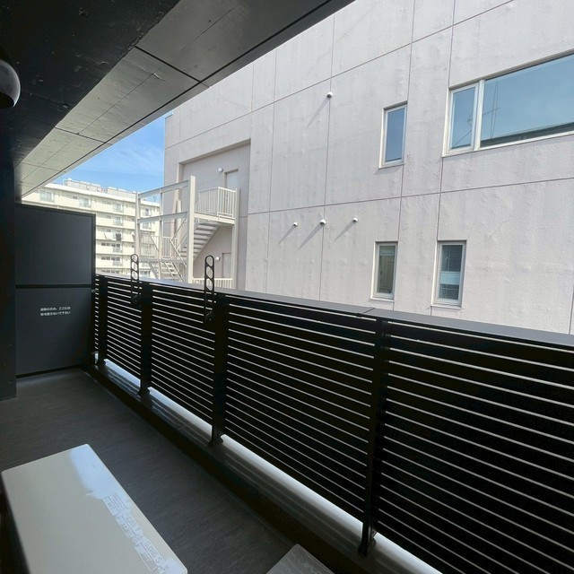 バルコニー　（参考）他室の写真を使用しています。現況優先となります。
