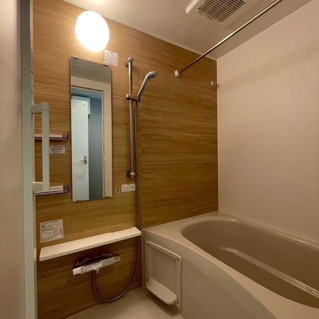 バス・シャワールーム　（参考）他室の写真を使用しています。現況優先となります。