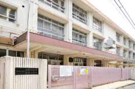 小学校　渋谷区立西原小学校（小学校）まで505m