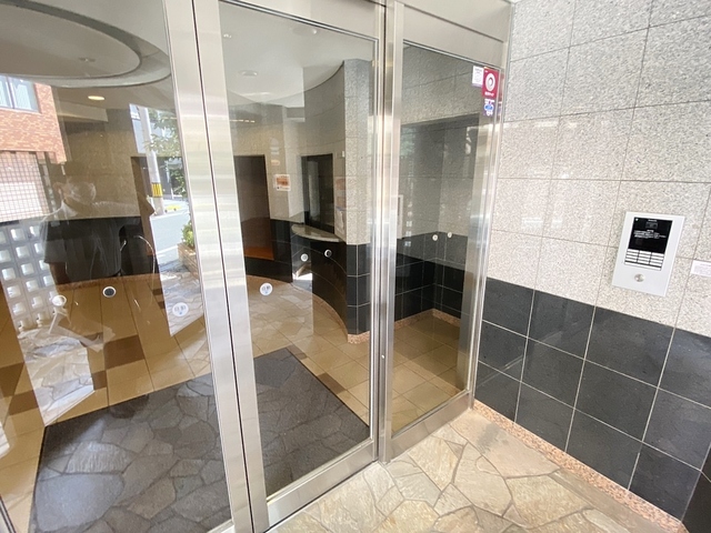 エントランス　オートロック