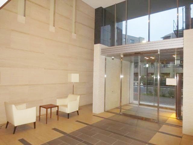 エントランス　部屋探しは株式会社　タウンハウジング　までお気軽にお問合せ…