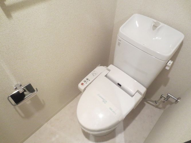 トイレ　お部屋探しは株式会社　タウンハウジング　までお気軽にお問合…