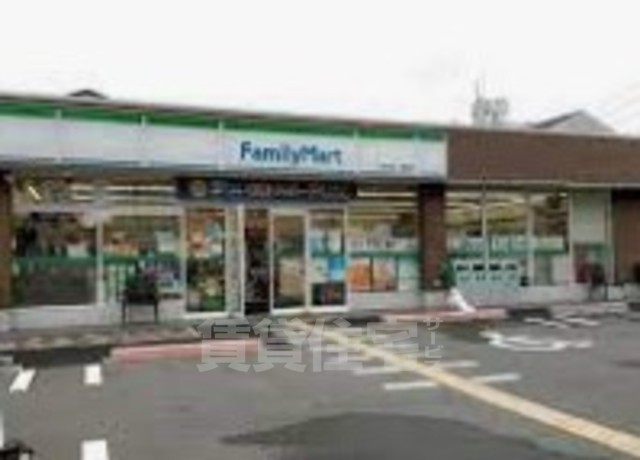 コンビニ　ファミリーマート　下津林芝ノ宮町（コンビニ）まで265m