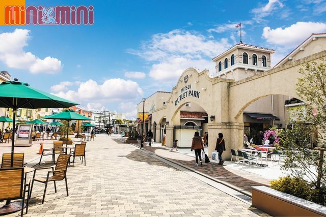 ショッピングセンター　三井アウトレットパークマリンピア神戸（ショッピングセンター）まで2454m