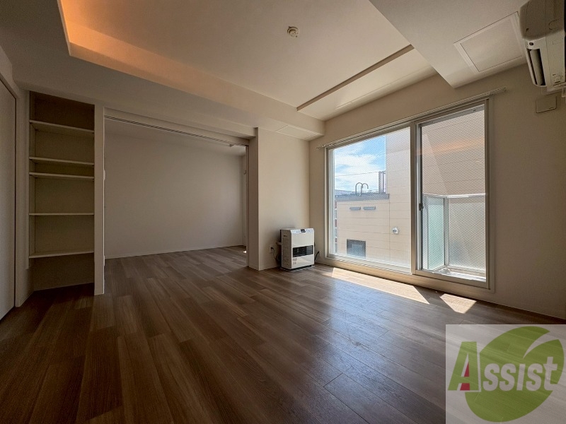 居室・リビング　広くてキレイなお部屋が広がっていて、充実した生活が送れそう。