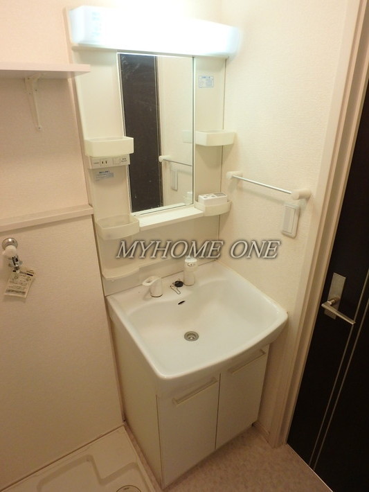 洗面設備　洗髪洗面化粧台