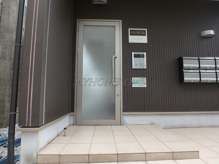 エントランス　エントランス