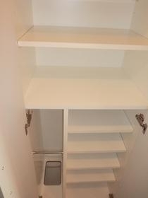 玄関　シューズボックス