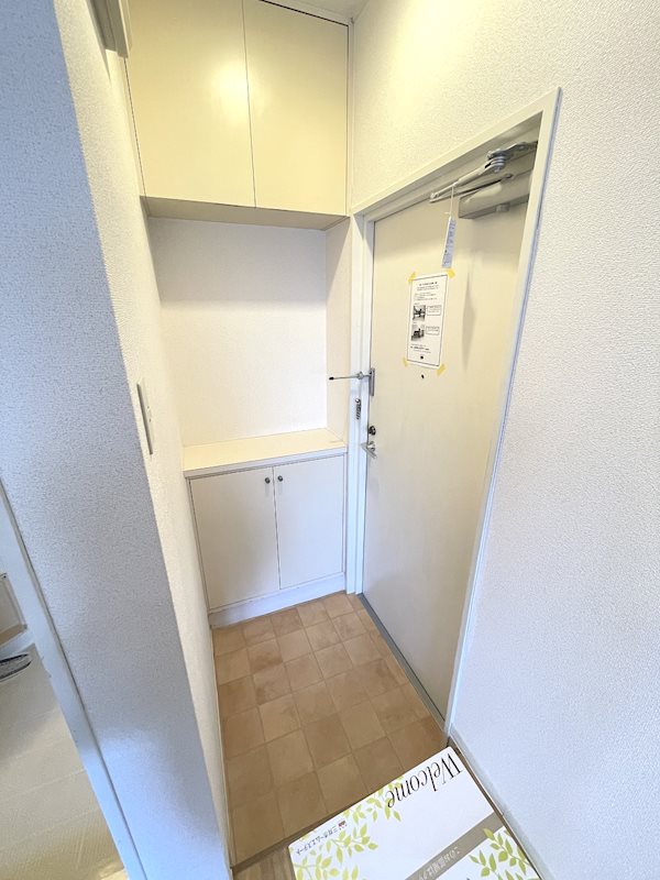 玄関　※参考写真