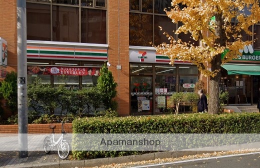 コンビニ　セブンイレブン（コンビニ）まで198m