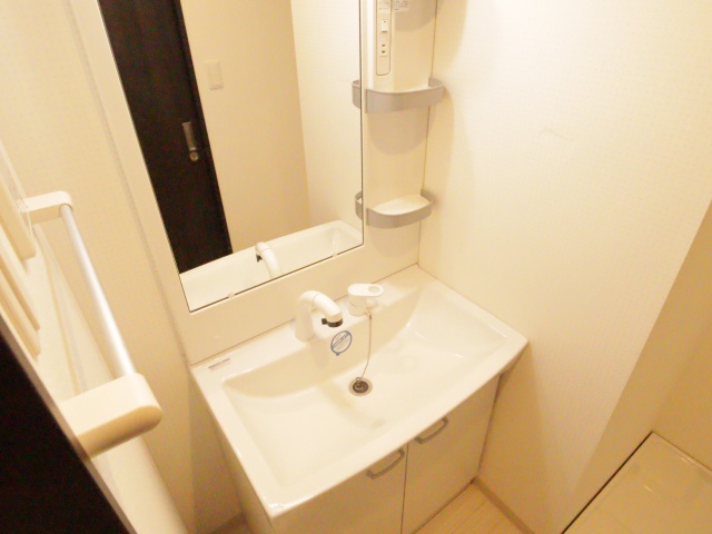 洗面設備　※別室の参考写真の為、現況優先です。