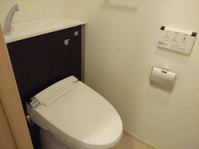 トイレ　トイレもきれいです