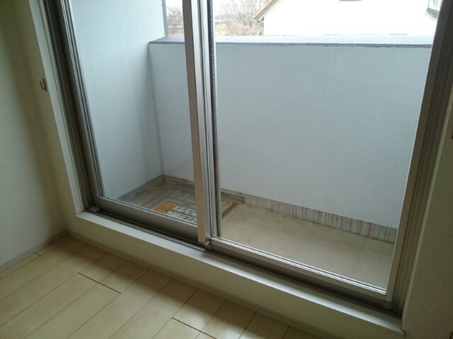 バルコニー　外からの目が気にならないバルコニーで洗濯物が干せます