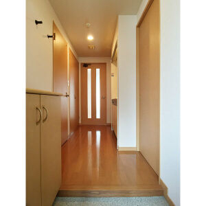 玄関　※別部屋の参考写真となります※現況優先※