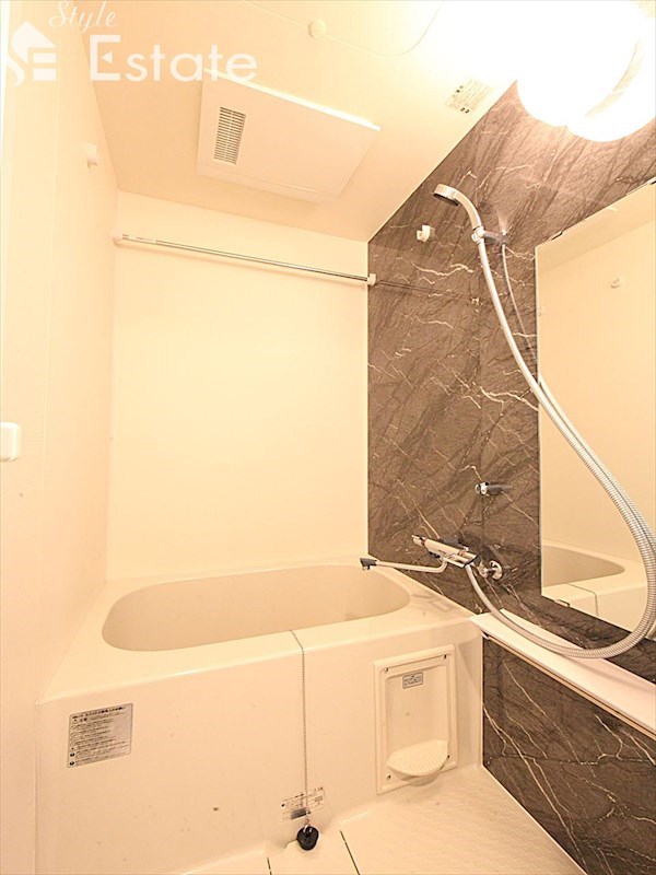 バス・シャワールーム　バスルーム