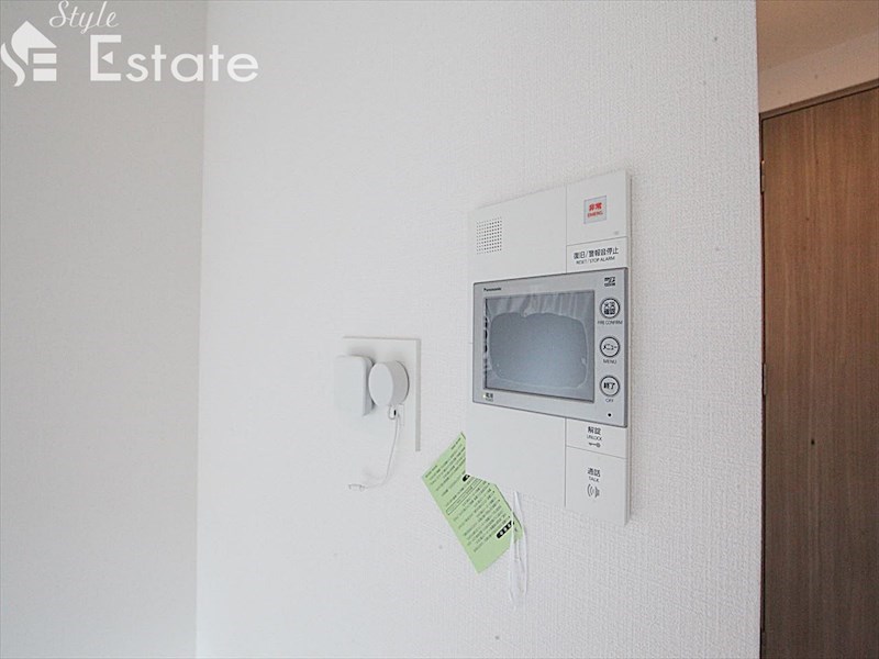 セキュリティ　モニター付きインターホン