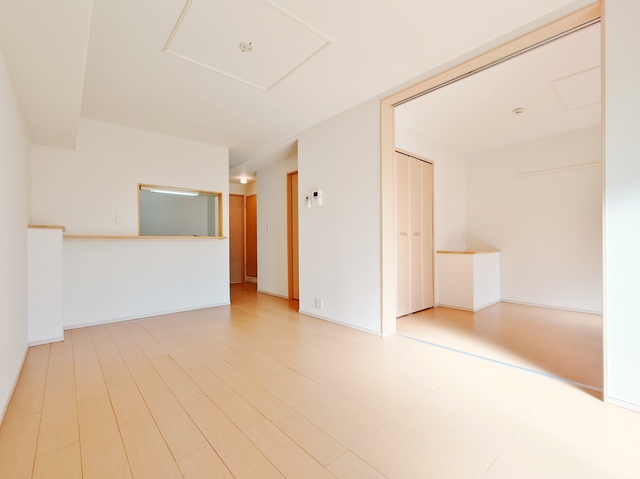 居室・リビング　ＬＤＫ・（ＮＵＲＯ）ネット無料