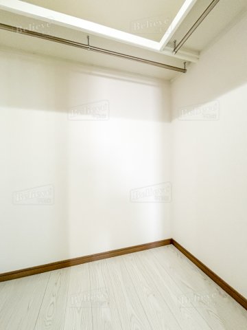 収納　ウォークインクローゼットなので収納豊富です♪